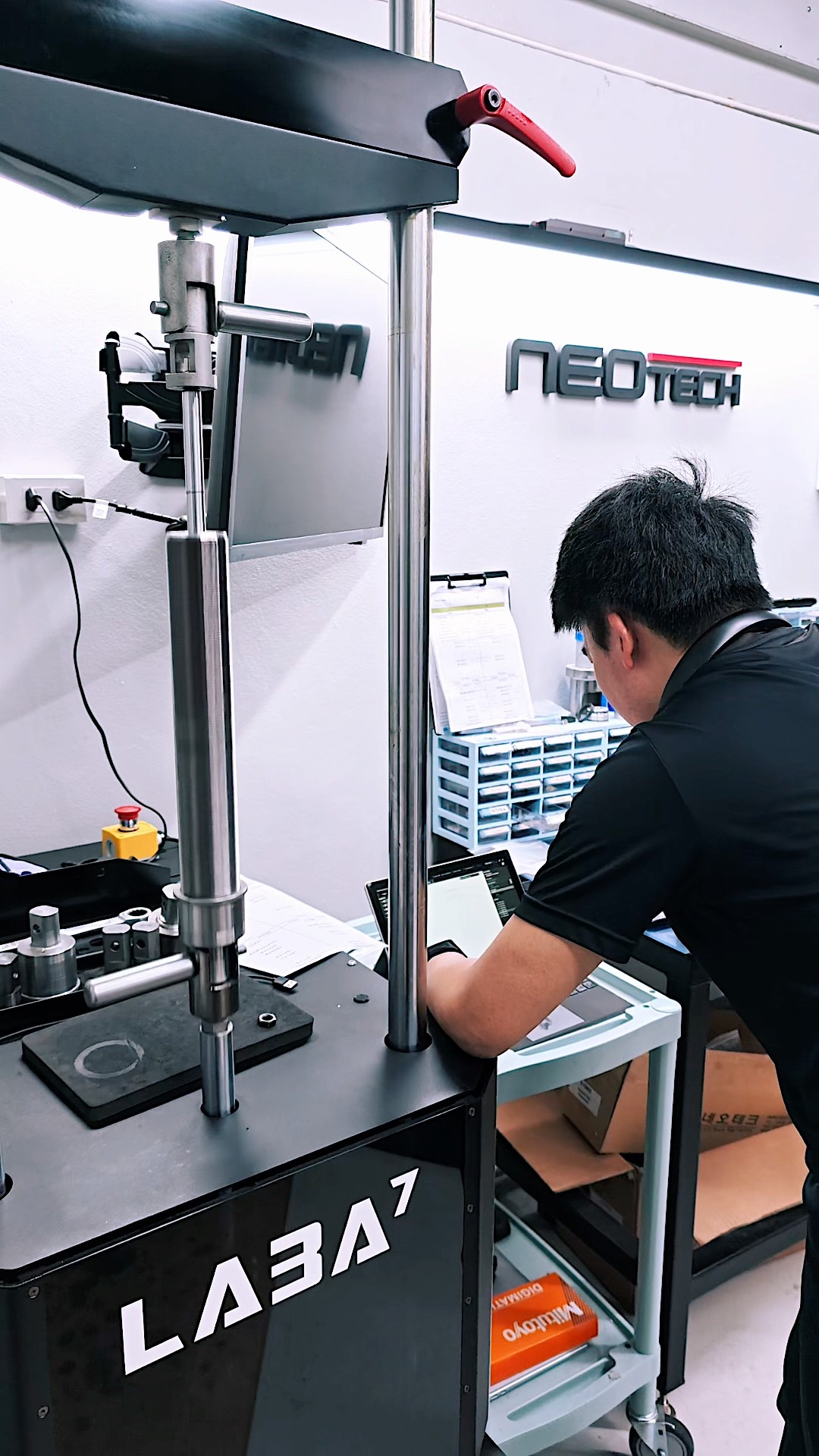 Tesla Model Y Juniper กับโช้ค NeoTech ที่ G-FORCE