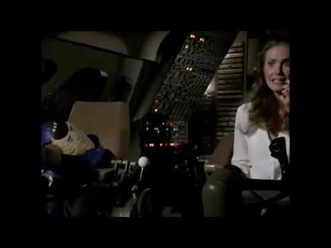 Masterminds - Orbita głupców feat. KMC x Emikae x Aga Walczak