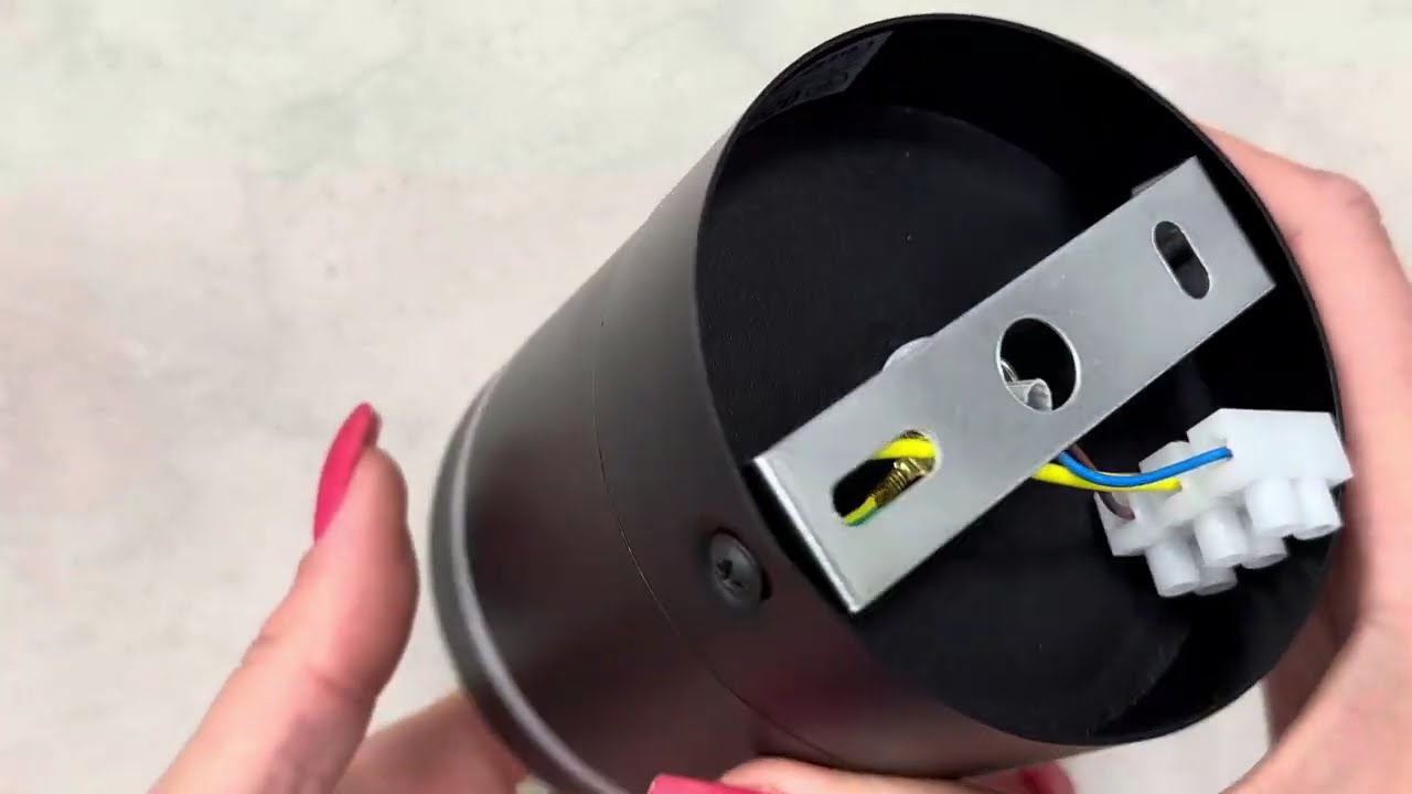 Накладной светильник поворотный спот Ardero ML418-1 черный под лампу 80325