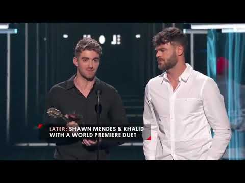The Chainsmokers dedicated their billboard awared to AVICII
