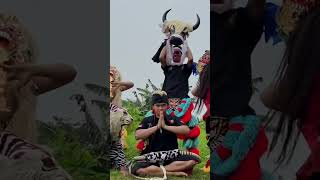 Download lagu The Suro bull is strangling😂-please help subscribe, guys, check out my new video mp3 Download lagu The Suro bull is strangling😂-please help subscribe, guys, check out my new video mp3