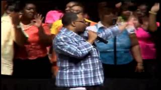 &quot;Lift Him Up&quot; Kurt Carr w/Triumph Mass Choir | Sun 8.4.13