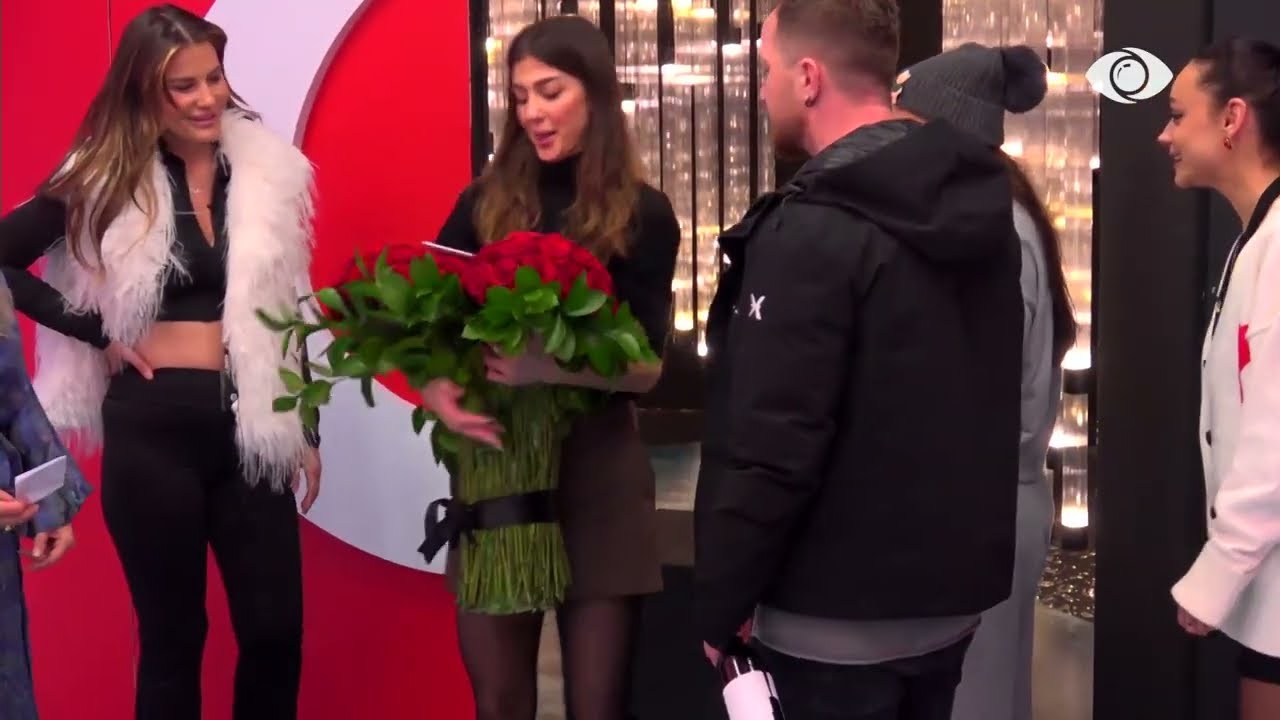 Loredana surprizohet nga dhurata e veçantë, banorja merr lule nga Jozi