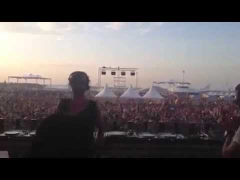 Ricardo Villalobos playing Mr. Tophat & Art Alfie EP at Weather Fest - Jun 14