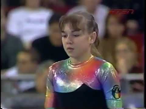 Andreea Ulmeanu. ROU. 2001 DTB Pokal World Cup Stuttgart. EF FX. 8,925 (9.7)