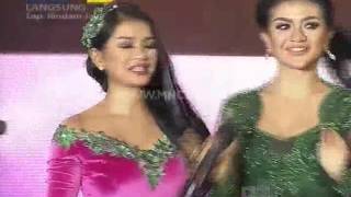 Download lagu Via Vallen Feat. Sherly Mey ' Tarik Selimut ' - Gemilang Roadshow (30/1) mp3 Download lagu Via Vallen Feat. Sherly Mey ' Tarik Selimut ' - Gemilang Roadshow (30/1) mp3