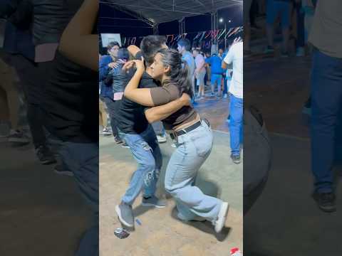 Así se baila en Santiago del estero (Los pirpintos )  #chamamé  #FelizAniversario  #lospirpintos