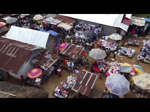 Thursday Thrive: A Bustling Marketplace Spectacle in Mattru Jong!