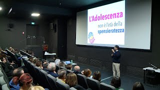 Guida all'adolescenza, un incontro per genitori preoccupati