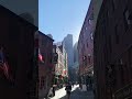 In the hustle and bustle of #boston  there is an original cobblestone lane, perfect for strolls! 📜