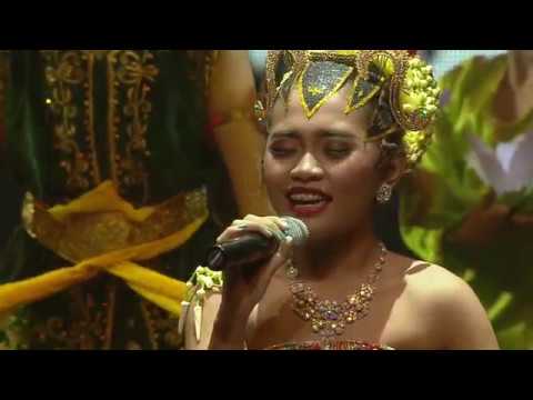 Nada Badra & Woro Mustiko - Cindai/Bengawan Solo (Konser Di Atas Rata-rata 2: Bikin Konser 2016)