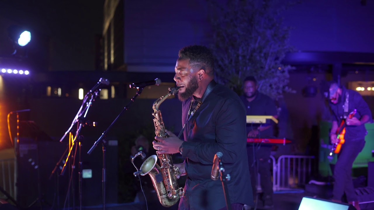 Promotional video thumbnail 4 for Vandell Andrew