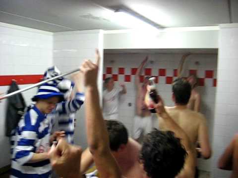 In de kleedkamer na de wedstrijd