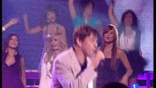 DANZA INVISIBLE - Sabor De Amor (LIVE)