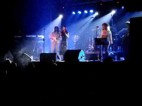 SOUL VIBRATION - -Sistah Jammaroots & The Oscillators LIVE