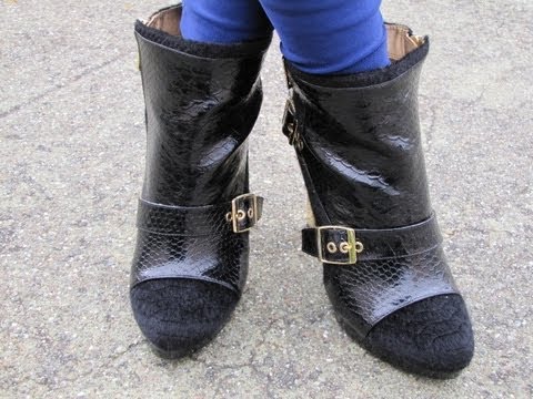 OUTFIT OF THE DAY- AMERICAN APPAREL LEGS, BOLD GOLD & JEWELMINT