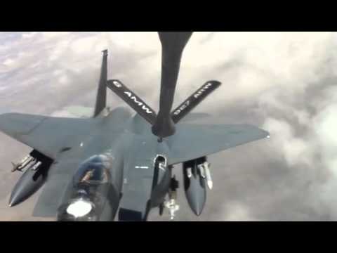 F15 goes inverted after refueling