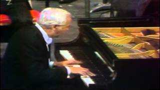 Miklos Rozsa's Piano Concerto, with Leonard Pennario, piano