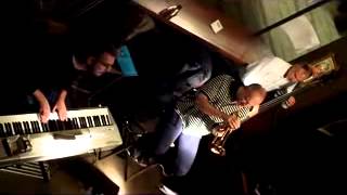 Muha Bar Beograd / Hi Fly trio