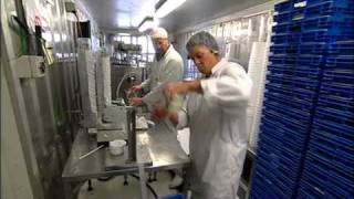 preview picture of video 'Clearwater's Organic Yoghurt made on the farm'