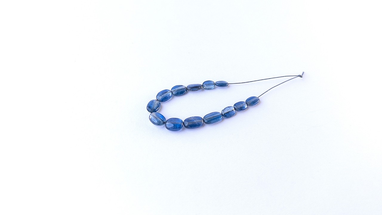 Kyanite | Smooth Oval | 4.7-6.2mm Bead Size | 13 Pieces video