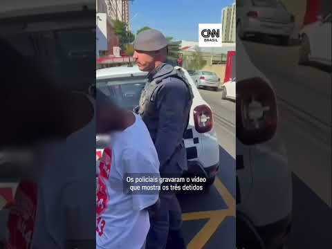 SP: mãe acusa PMs de vestirem jovens com camisetas pró-Lula após abordagem