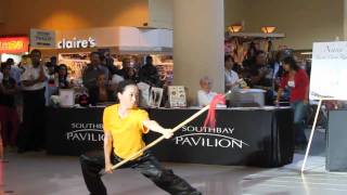 preview picture of video 'Lion Dance & Shaolin Kung Fu Carson CA Mall'