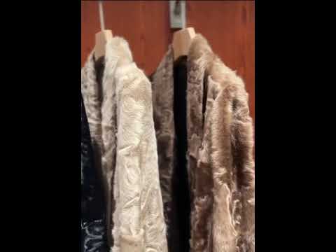 AW2526đâď¸This fur coat made of eco-friendly Persian lamb skin will add charm to you.