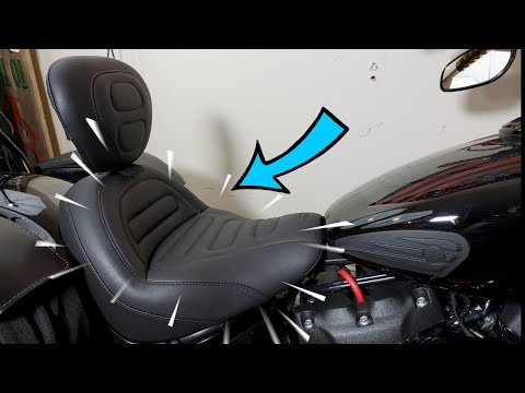Mustang Standard Touring Solo Seat
