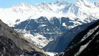 preview picture of video 'Col de la Forclaz [HD] Vue sur la Vallée du Rhône et les montagnes'