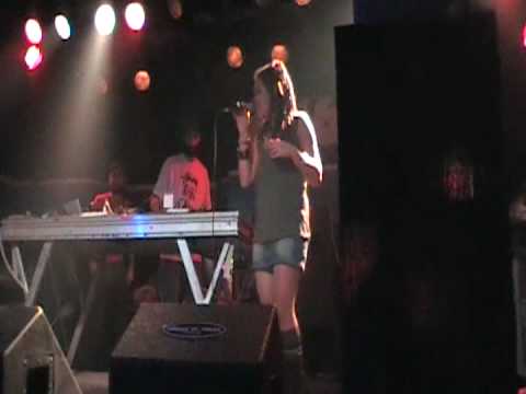 SiSTAh KiNkY @ ViBRA