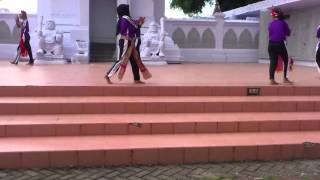 Download lagu smk pgri 1 giri banyuwangi ( praktek tari 'Geger Bumi Wengker' kreasi ) mp3