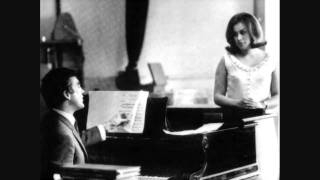 Summer me, winter me - Kiri te Kanawa