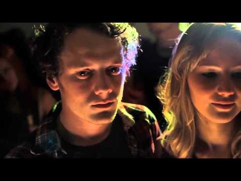 オー・ワンダー「オール・ウィー・ドゥ」（「ライク・クレイジー」ミュージックビデオ (Oh Wonder - "All We Do" ('Like Crazy' Music Video))