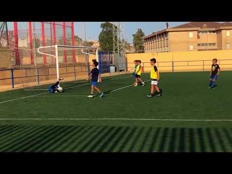 Portero Aitor entrenamiento Club Futbol Los Molinos