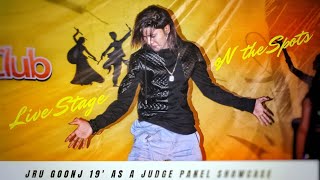 JRU GOONJ 2019 JUDGE PANEL LIVE STAGE SHOWCASE BY: TANISHQ SONKAR : JHARKHAND RAI UNIVERCITY COLLEGE