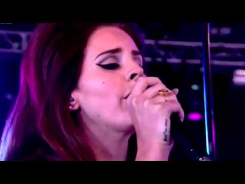 Lana Del Rey - I Sing The Body Electric (Live BBC Radio 1 Hackney Weekend)