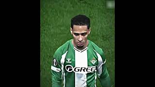 Essa é a primeira vez que o GIRINHO do Antony foi útil e ele ainda meteu esse golaço. 😂🔥