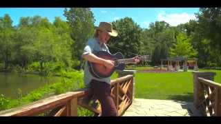 Colter Wall - The Devil Wears a Suit and Tie