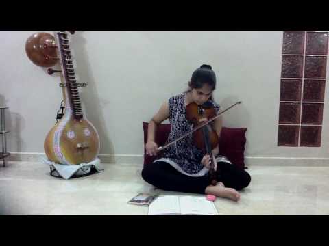 Pooja playing famous song from violin $S$ must watch violin lovers