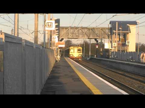 Irish Rail 8100 EMU 8113 + 81xx + 8115 depart Clontarf Road