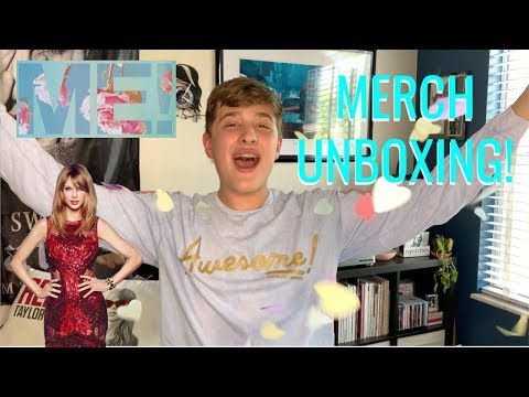 download lagu mp3 mp4 Taylor Swift Merchandise Me, download lagu Taylor Swift Merchandise Me gratis, unduh video klip Taylor Swift Merchandise Me