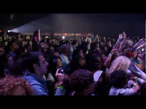 Afro-Latino Festival 2012 Bree (B): Shaggy - It wasn't Me / Lucky Day - live