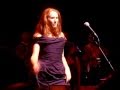 Catherine Tate sings "In these shoes" @ Kirsty ...