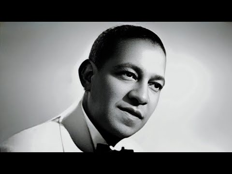 Don Azpiazú: El Manisero (The Peanut Vendor) HMV France 1930 - Vocal: Antonio Machin