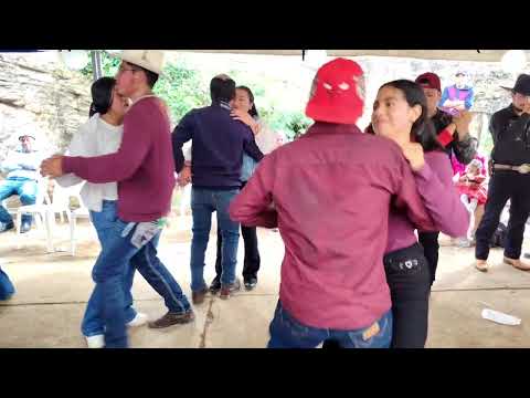 Video completo BAILE EN SAN CARLOS ALZATATE CON LOS CUATES DE GUATEMALA MIX QUEBRADITAS 