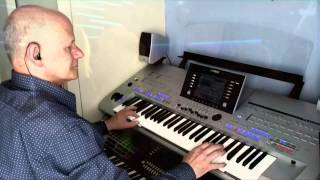 Ich Bin Verliebt In Die Liebe / Chris Roberts on Yamaha Tyros 4