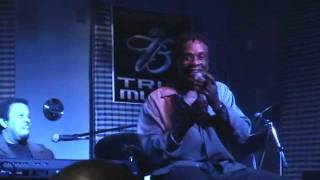 Carl Anderson singin at Willy&#39;s.mov