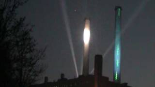 preview picture of video 'Energiecentrale Harculo Electrabel lasershow lichtshow / Kerst jaarwisseling december 2009 2010'