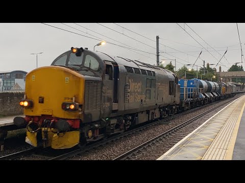 DRS 37218,37407 and 57003 slowly head into Stowmarket DGL working 6Z86 18/10/21